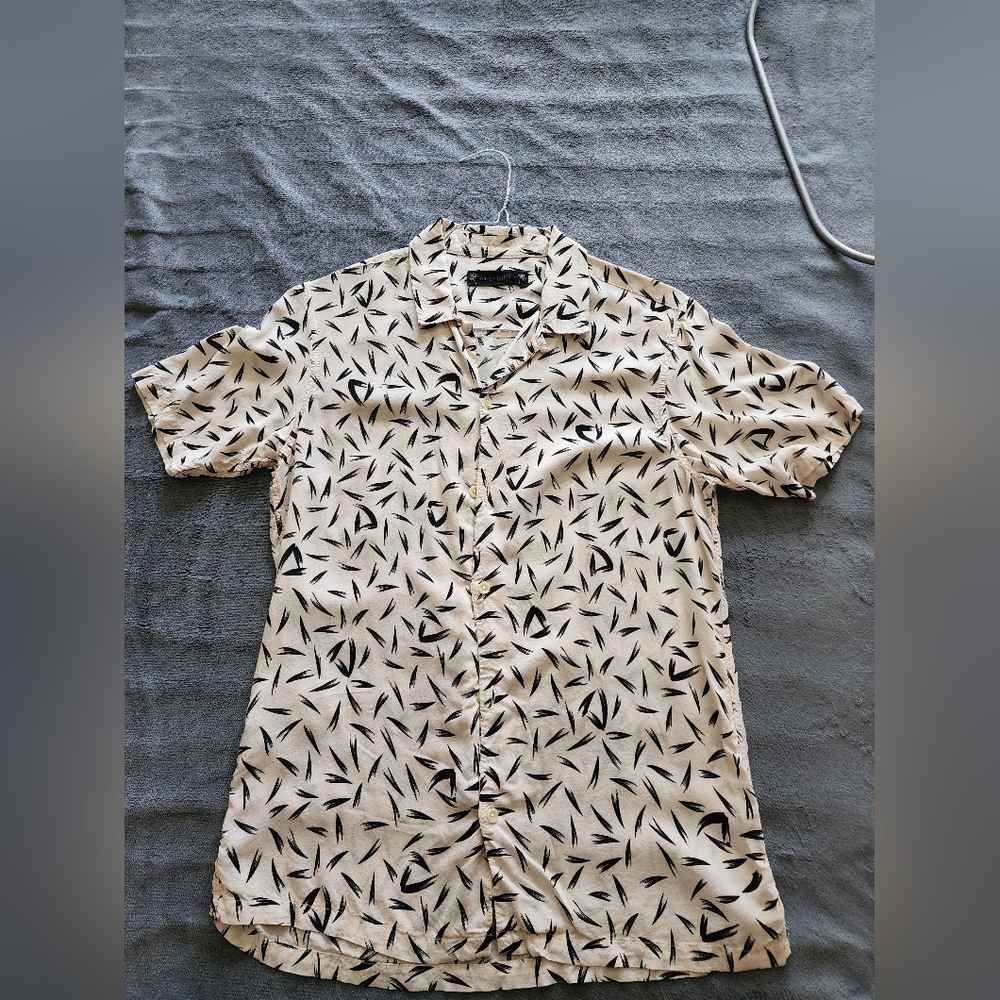 Allsaints button up shirt men's "pistol" ss shirt size Small ecru/black